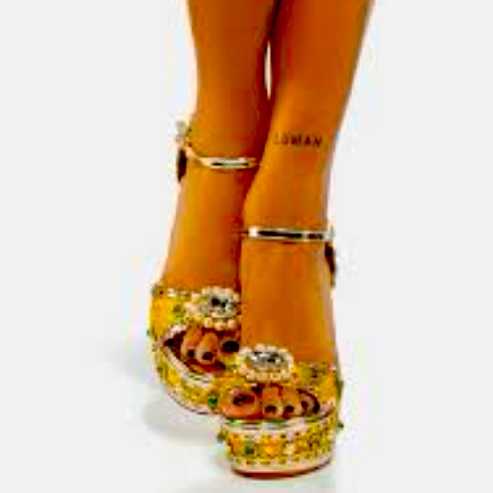Very popular pair of brand new CICI dress shoes real comfortable size 8